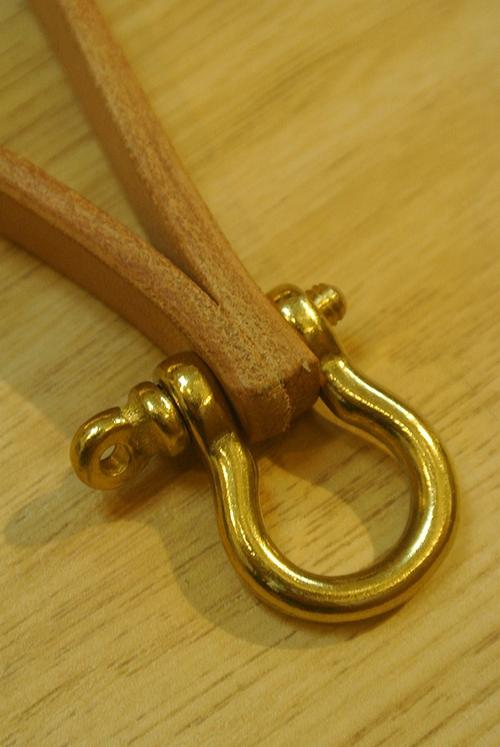 手工皮具植鞣革头层牛皮纯铜马蹄扣钥匙链钥匙挂小礼品
